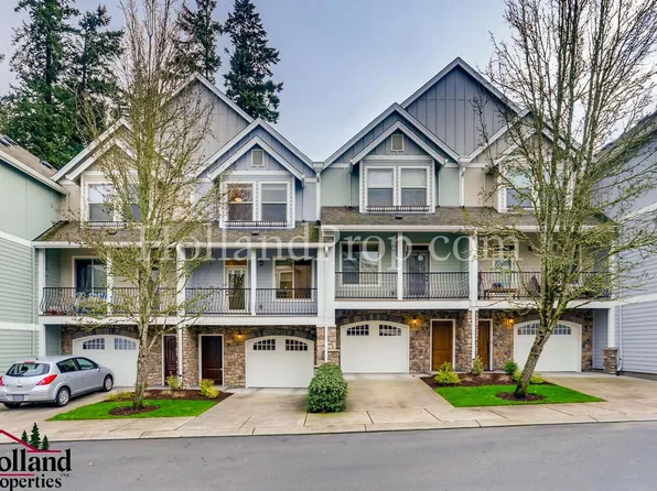 1982 NE 49th Way, Hillsboro, OR 97124