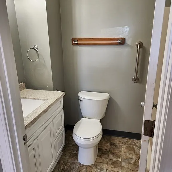 15 N Main St #11 — Photo 4