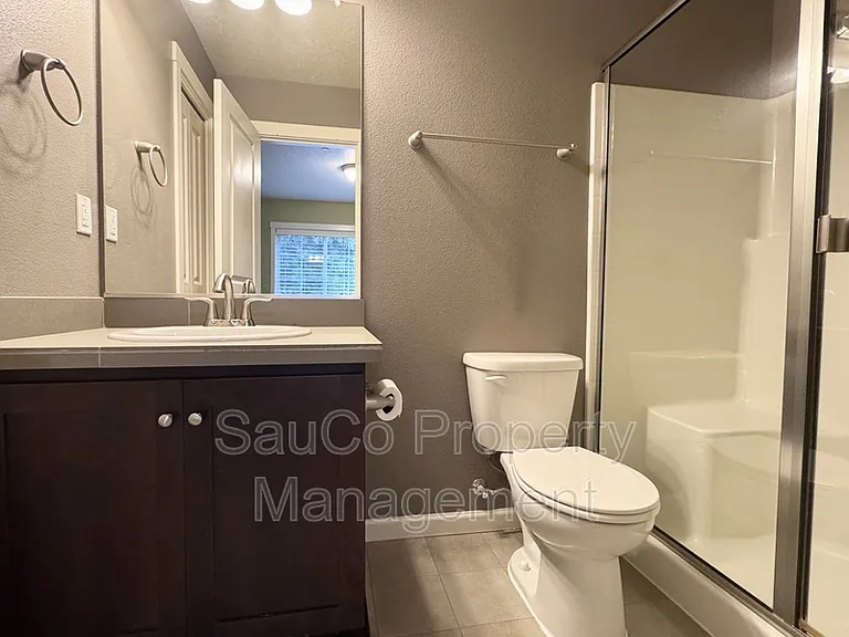 175 NE 80th Ave — Photo 24