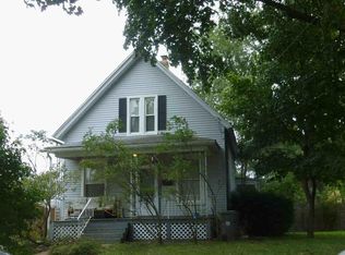 465 Orchard St, Elgin, IL 60123