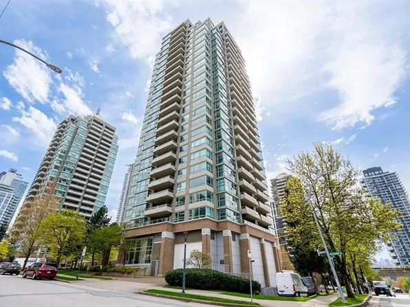 4388 Buchanan St #1306, Burnaby, BC V5C 6R8