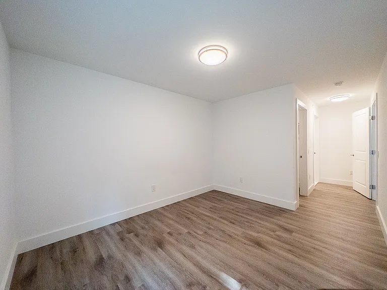 Mount Laurel Manor Apartments — Photo 16