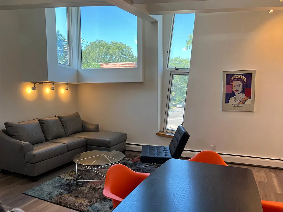 431 N Cayuga St #2