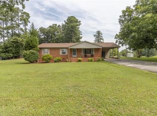 5417 Marley Dr, Mc Leansville, NC 27301
