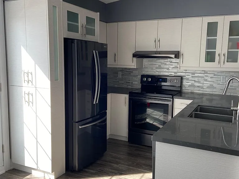 1470 Bishops Gate #401 — Photo 3
