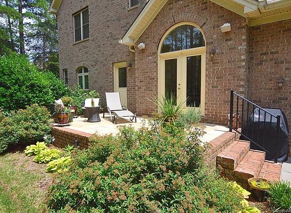 5th image of 3236 Lake Pointe Dr