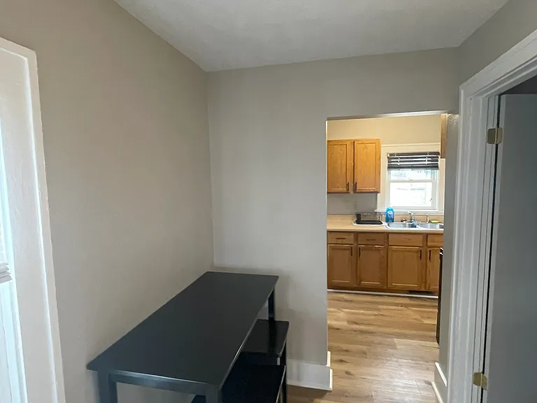 1505 S Sherman Ave — Photo 16