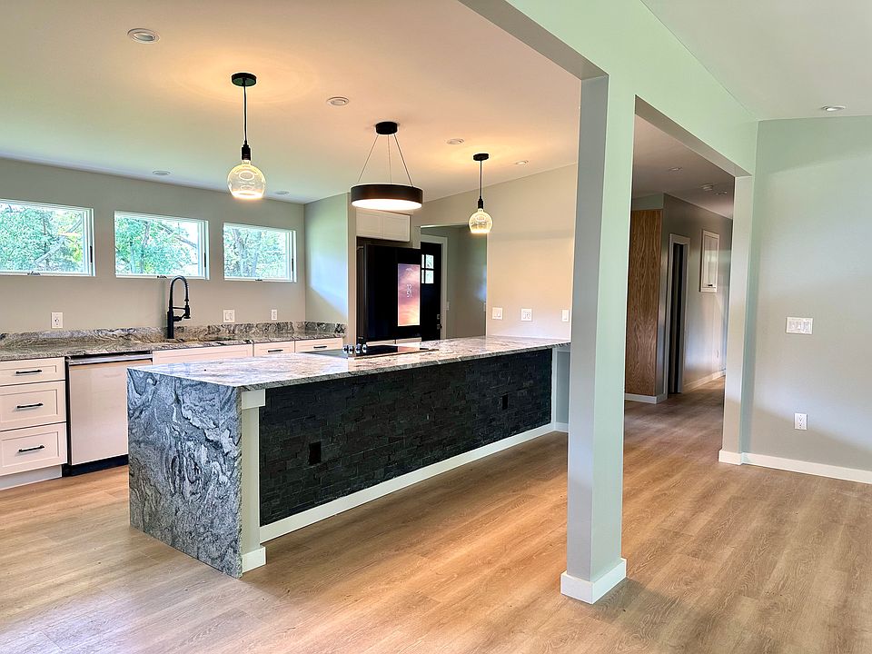 1st image of 4846 Ledge Ln