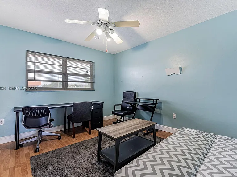 1100 W 35th St #23 — Photo 11