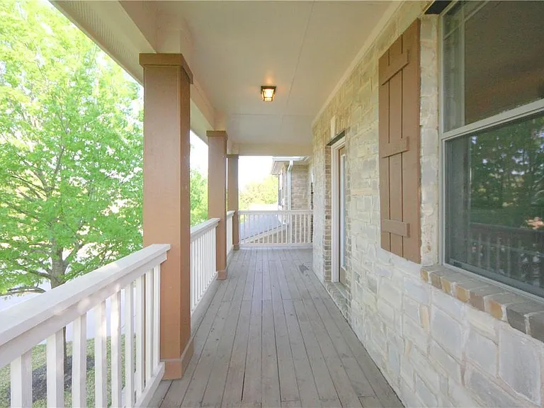 1909 Manada Trl — Photo 35