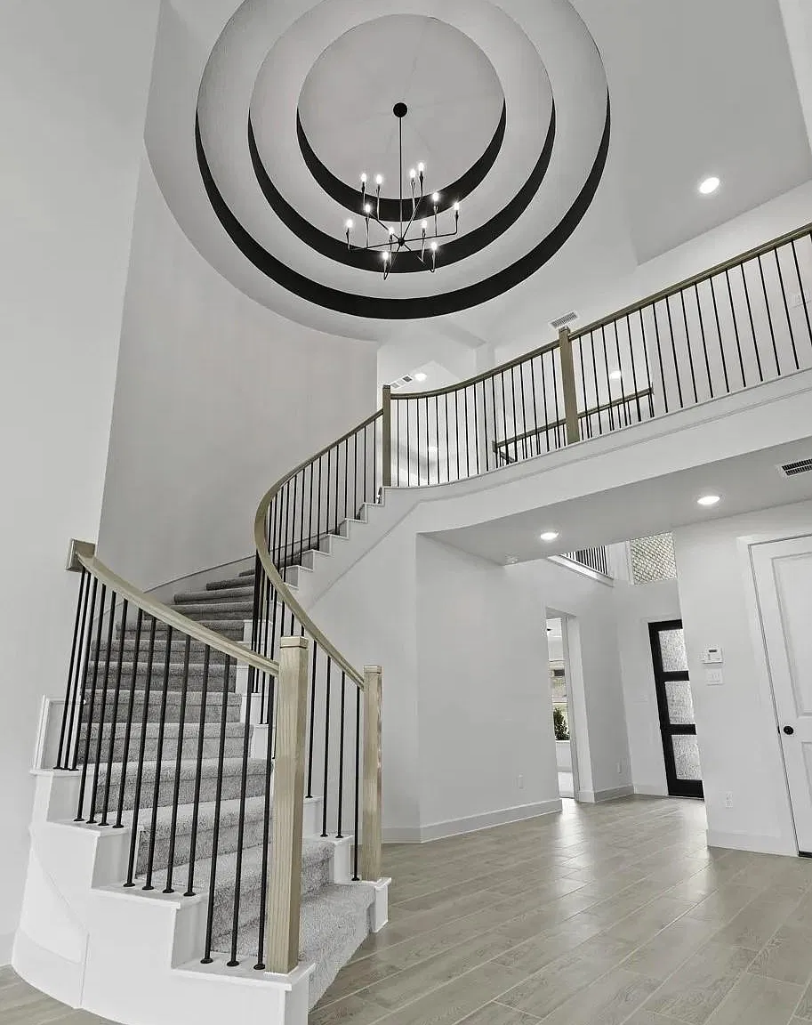 4 bed, 3.5 bath, 3034 sqft, $4,900 — Photo 2