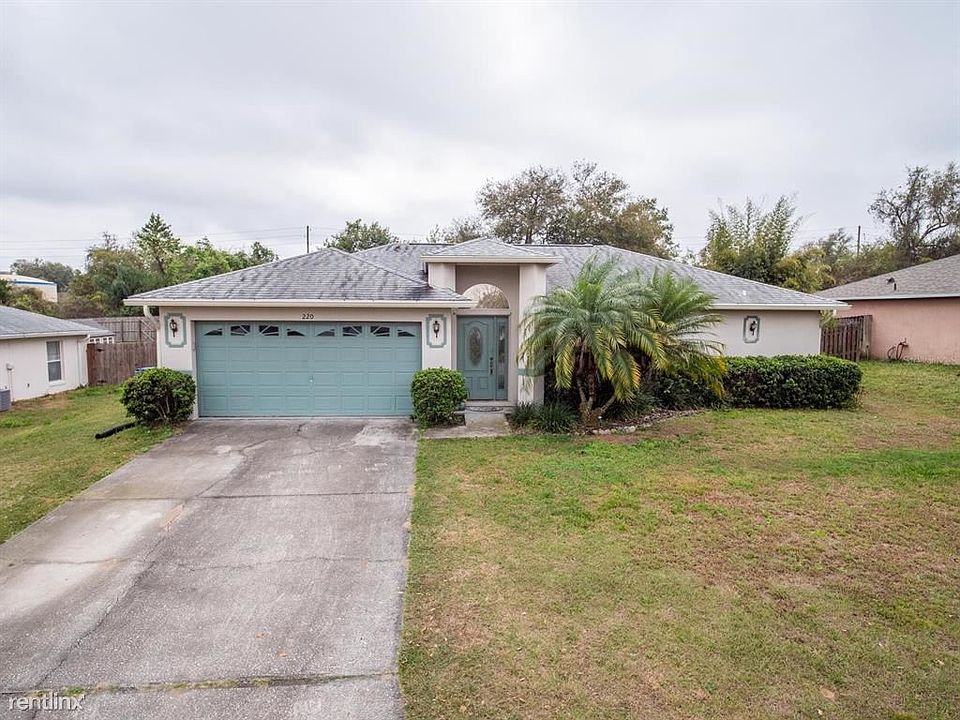 1st image of 220 Country Lakes Cir