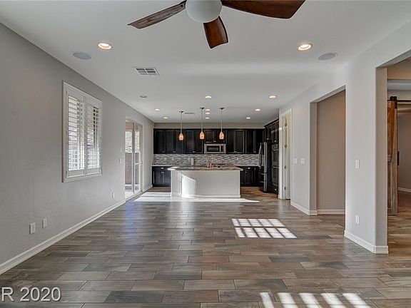 5th image of 8611 Loretta Bay St