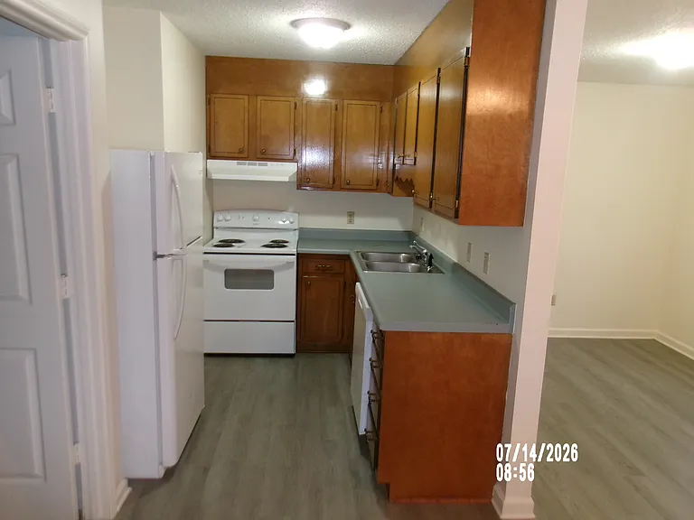 633 9th Ave NE #633 — Photo 8