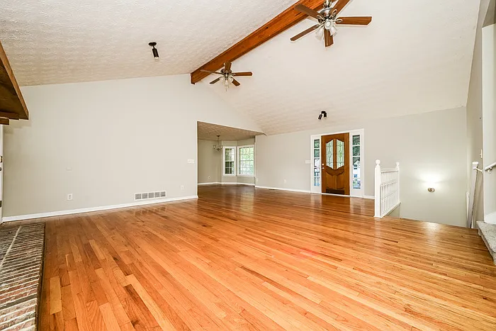 35 Knights Cir — Photo 4