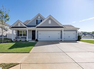 211 Encampment Blvd, Simpsonville, SC 29681