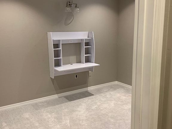 Second bedroom/office