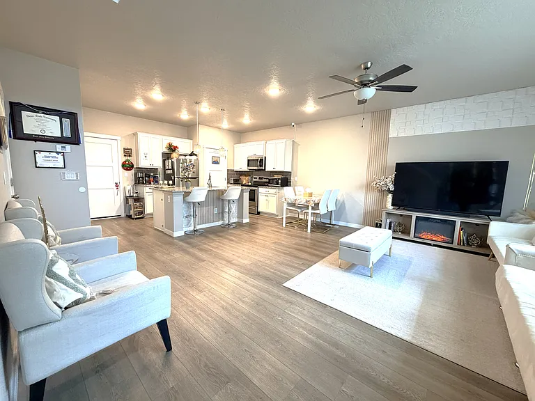 503 N Tessa Ln — Photo 20