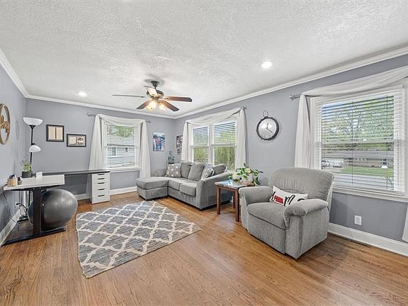 5th image of 7608 E 130th Ct