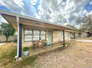 101 Ward Rd, Brackettville, TX 78832