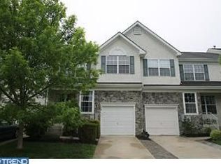 76 Chapel Hill Rd, Mount Laurel, NJ 08054
