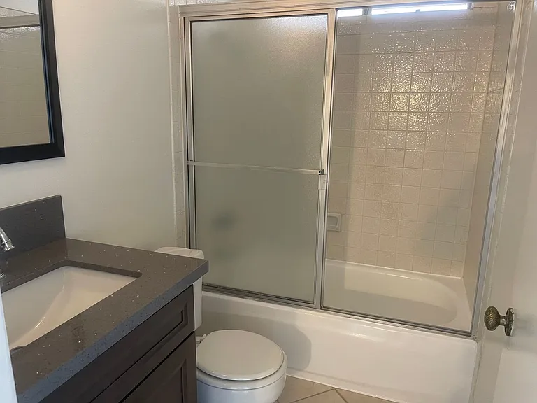 Apt 420 Garfield — Photo 10