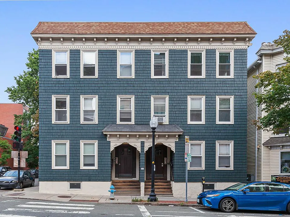 157 Cambridge St #3