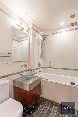 Rented by Bond New York | media 15