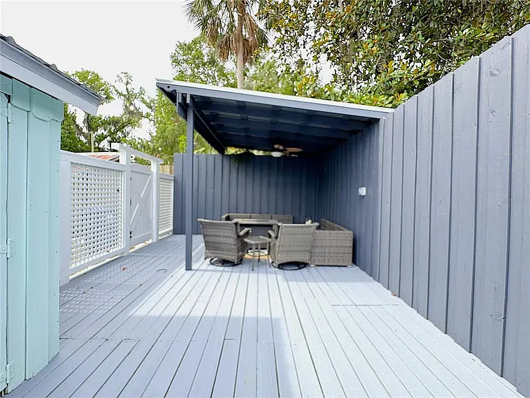 222 NE 1st Ave — Photo 26
