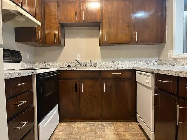 Tiblow Village Apartments — Photo 23