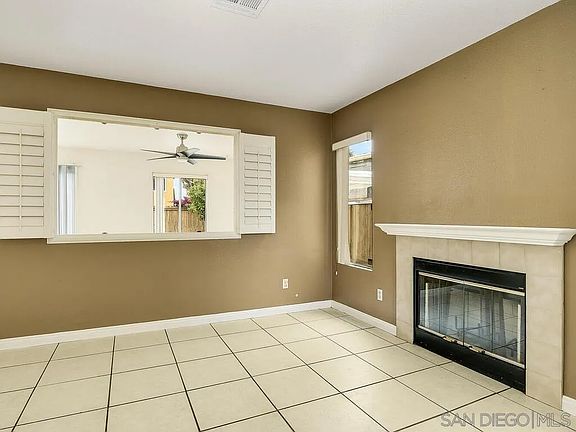 5th image of 3183 Glancy Dr