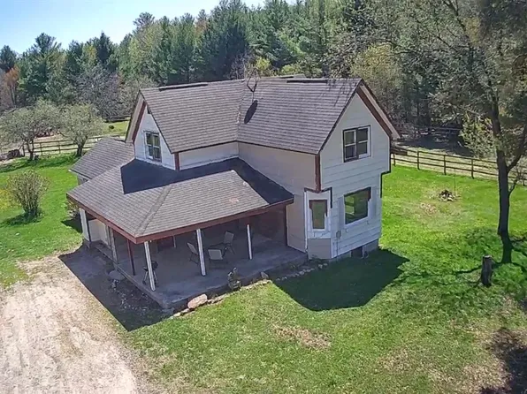 N7566 Netzler Rd, Iola, WI 54945