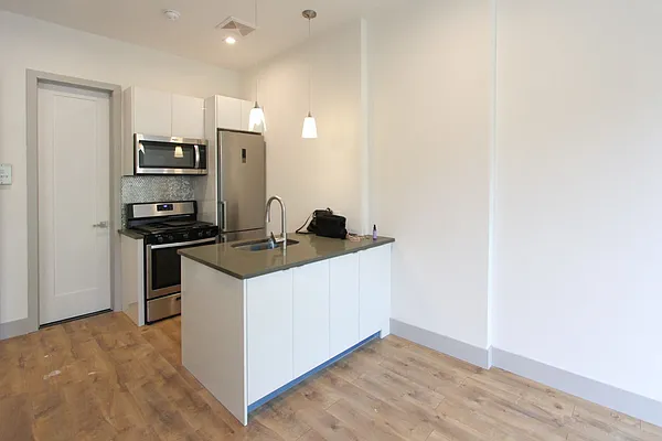 Rented by Brooklyn Rentals NYC | media 21