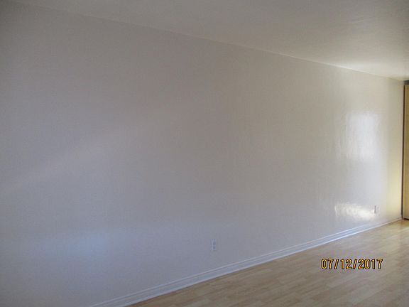 5th image of 4305 Noyes St