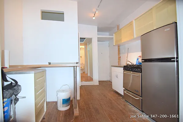 Rented by Safdie Realty Group | media 17