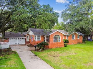 318 Trout River Dr, Jacksonville, FL 32208