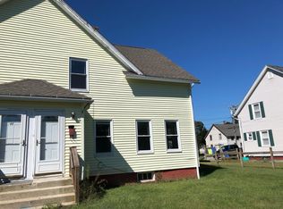 42-44 1st St, Plainfield, CT 06374