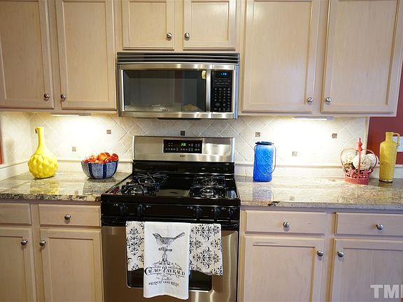 5th image of 279 Fireweed Pl