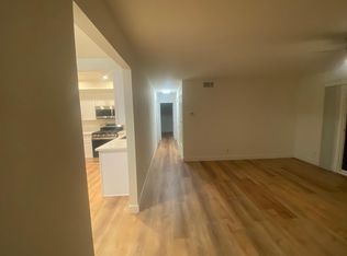 464 S Pine St, Orange, CA 92866