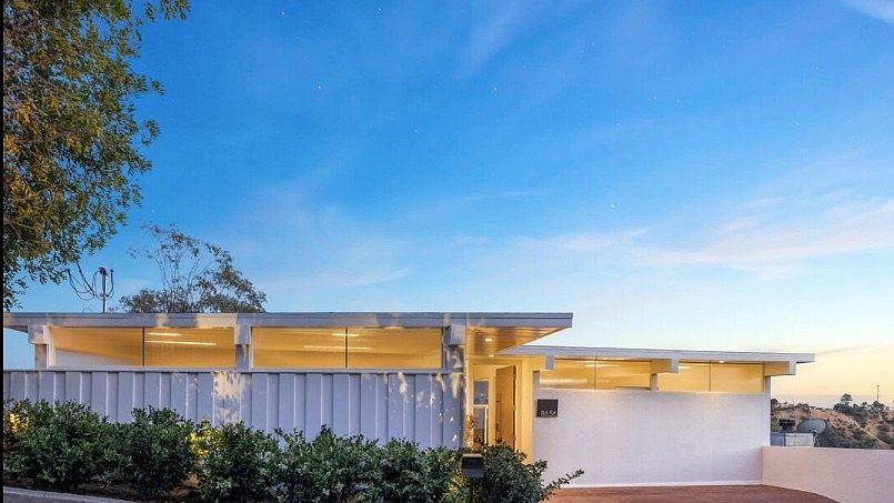 【Aページ】 8656 Skyline Dr, Los Angeles, CA 90046 | MLS #DW26014104 | Zillow