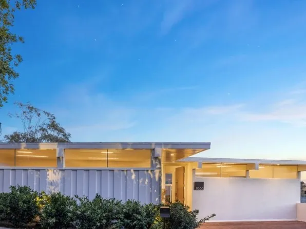 8656 Skyline Dr, Los Angeles, CA 90046