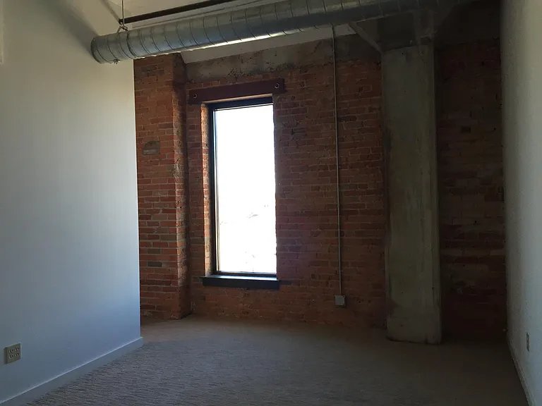103 E Sprague Ave #201 — Photo 6