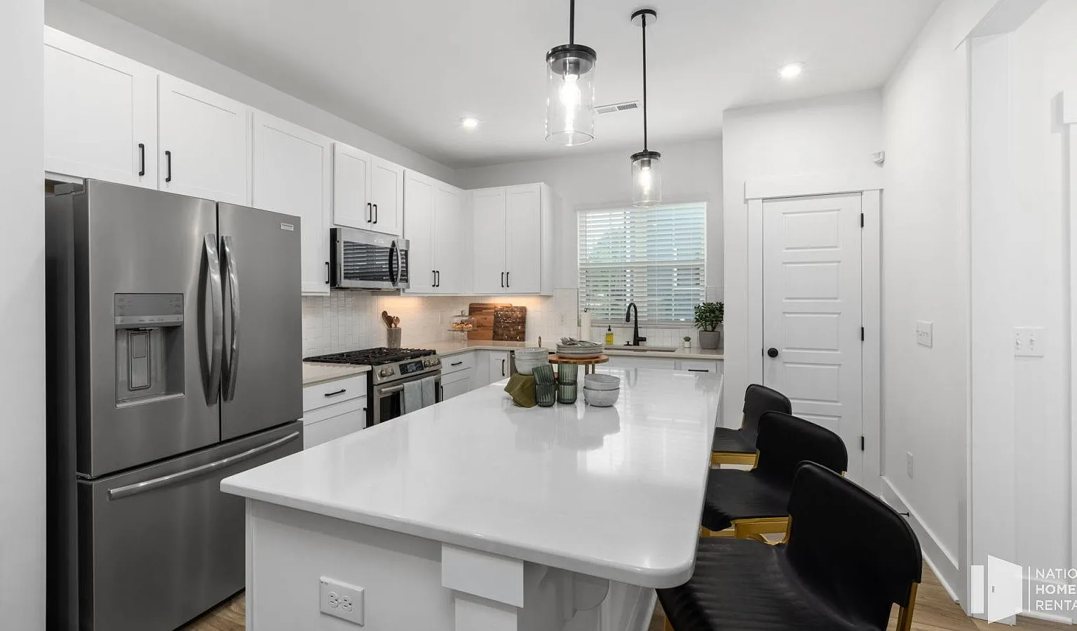 3 bed, 2.5 bath, 1585 sqft, $3,158 — Photo 1