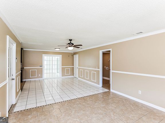 3rd image of 805 Ketch Ct Unit A