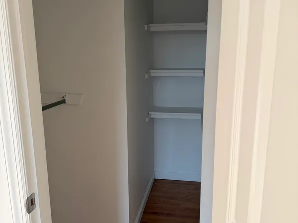 87-06 Queens Boulevard image 6 of 12