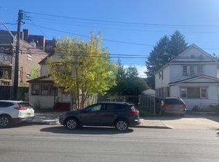 5109 Van Loon St, Flushing, NY 11373