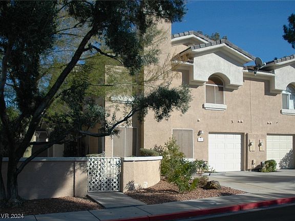 2nd image of 510 Amber Moon St