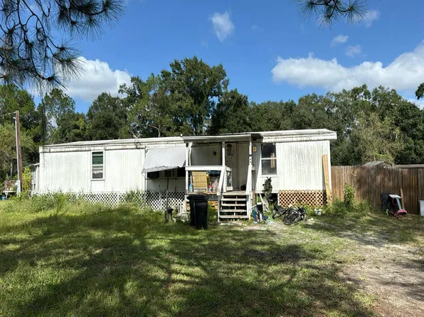 26135 Twin Pines Ct, Zephyrhills, FL 33544