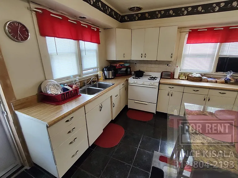 601 E Barker Ave #1 — Photo 7