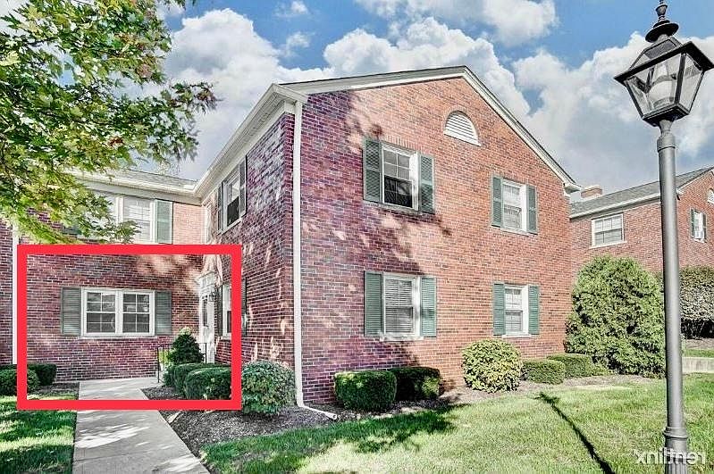 Welcome to 1106 Sells Ave. Unit B is outlined in Red.